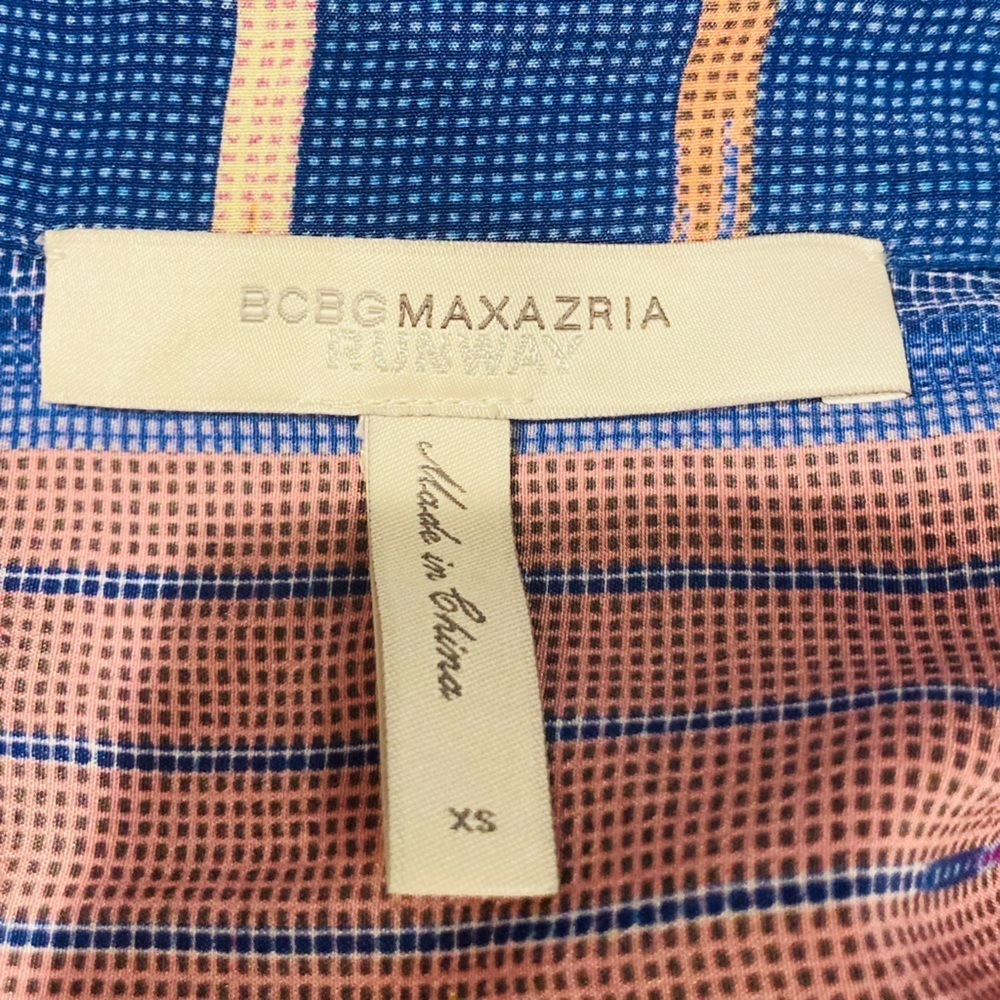 BCBG MaxAzria collection blue & white global ikat plaid oversized silk shirt. XS - Picture 5 of 6